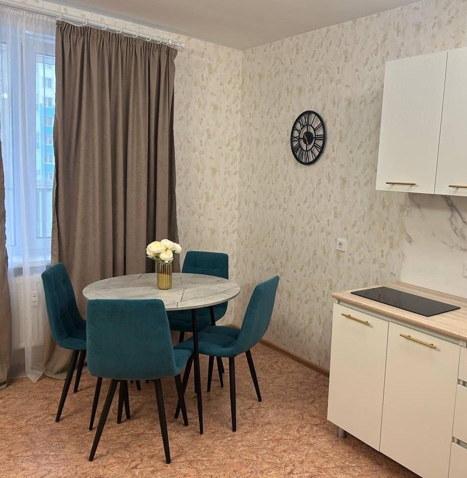 Продам 2-комнатную квартиру в Перми в Дзержинском р-не, Данилиха, Крылова улица, 15а