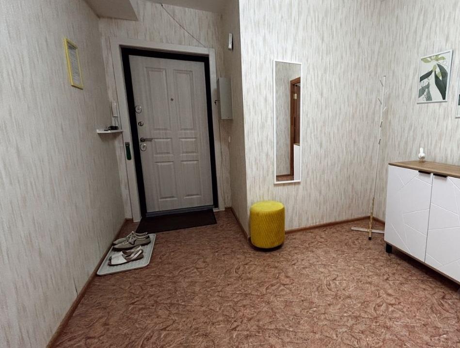 Продам 2-комнатную квартиру в Перми в Дзержинском р-не, Данилиха, Крылова улица, 15а