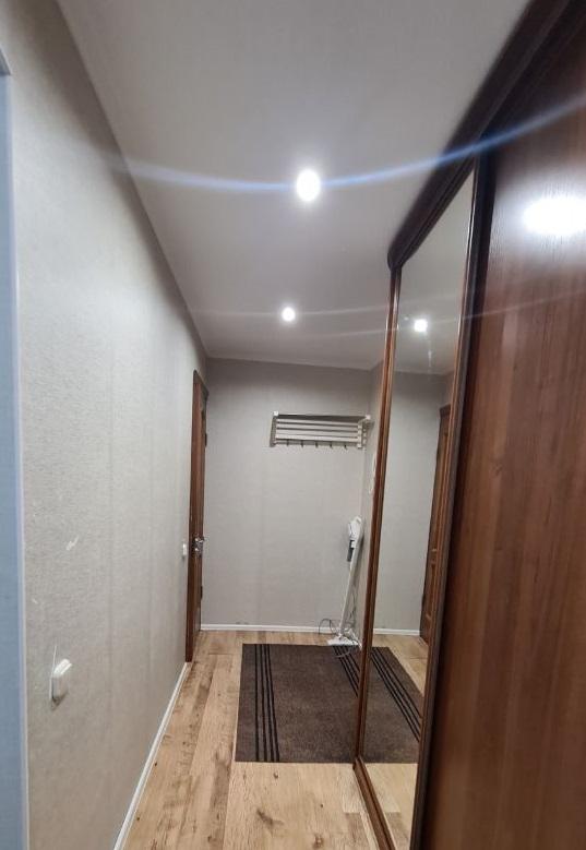 Продам 2-комнатную квартиру в Перми в Дзержинском р-не, Челюскинцев улица, 19