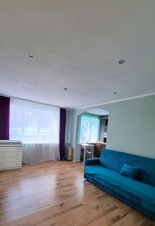 Продам 2-комнатную квартиру в Перми в Дзержинском р-не, Челюскинцев улица, 19