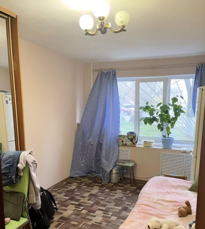 Продам 3-комнатную квартиру в Перми в Свердловском р-не, Крохалёва, Солдатова улица, 1