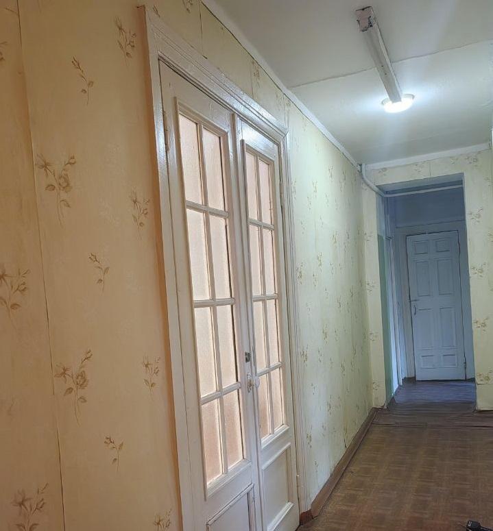 Продам 4-комнатную квартиру в Перми в Свердловском р-не, Комсомольский проспект, 64