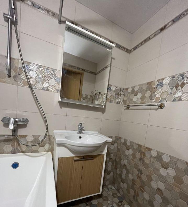 Продам 4-комнатную квартиру в Перми в Мотовилихинском р-не, Садовый, Юрша улица, 56