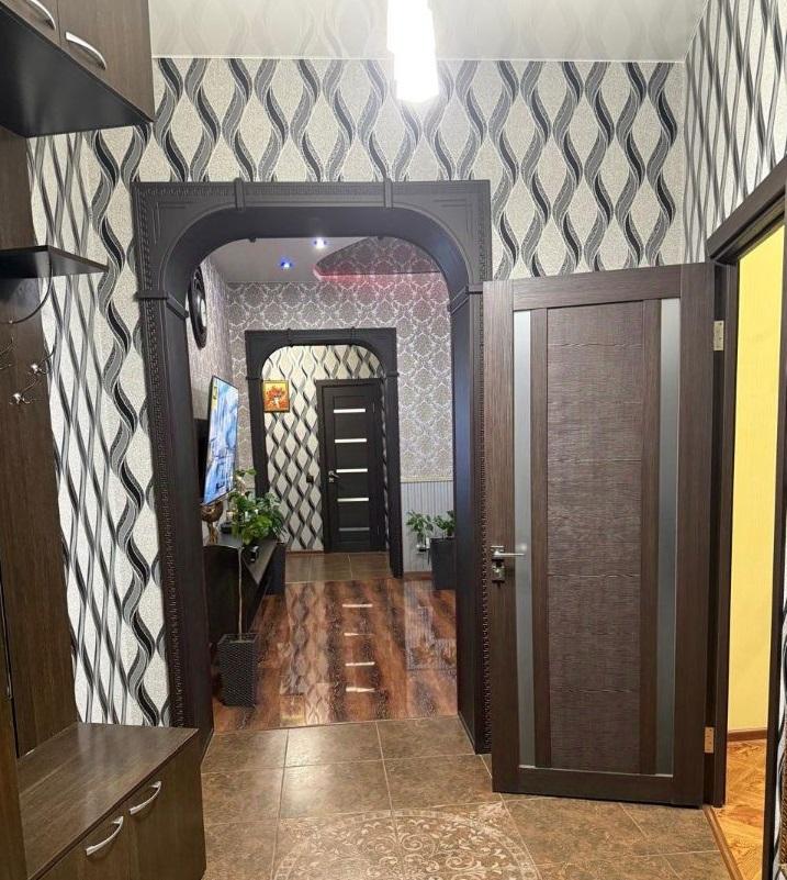 Продам 4-комнатную квартиру в Перми в Дзержинском р-не, Светлый, Рабочая улица, 7