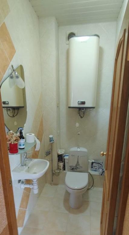 Продам 4-комнатную квартиру в Перми в Дзержинском р-не, Светлый, Малкова улица, 26