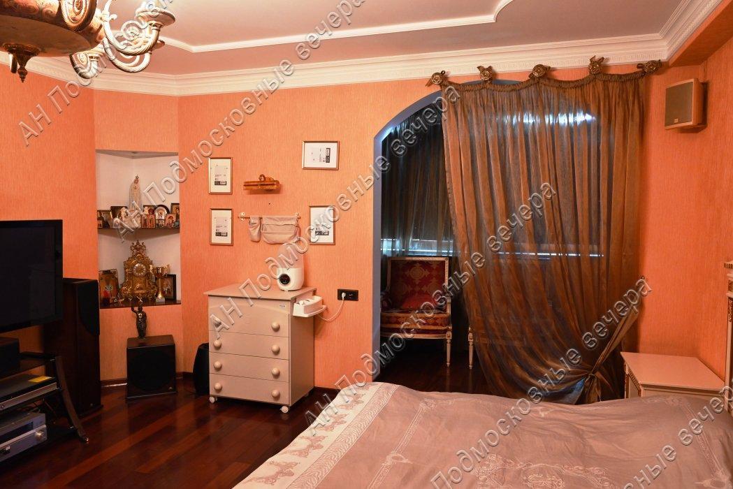 Продам 4-комнатную квартиру в Москве в Западном р-не, 3