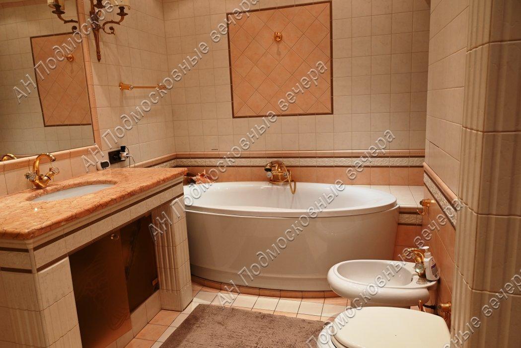 Продам 4-комнатную квартиру в Москве в Западном р-не, 3