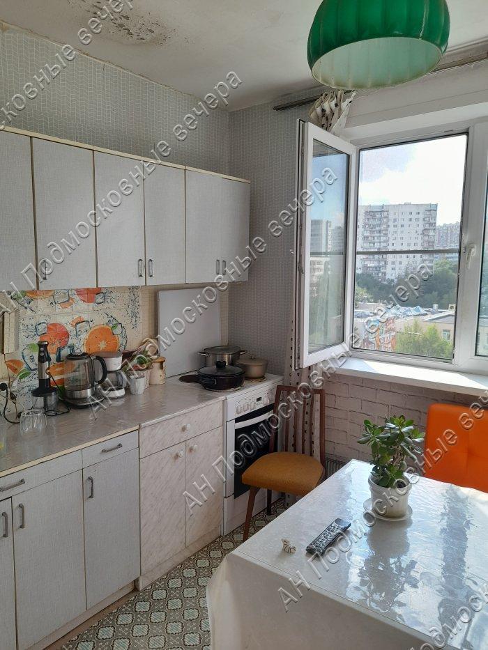 Продам 3-комнатную квартиру в Москве в Юго-Западный р-не, 4к2