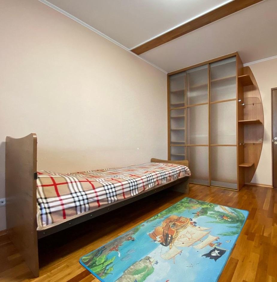 Сдается 4-комнатная квартира в Перми в Ленинском р-не, Пермская улица, 63