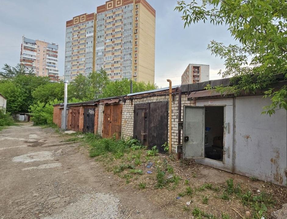 Продам гараж в Перми  в Свердловском р-не, Свердловский, Клары Цеткин улица, 29