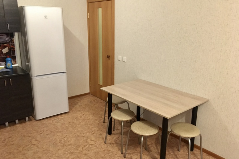 Сдам на сутки 2-комнатную квартиру в Перми в Свердловском р-не, Красные Казармы улица, 68