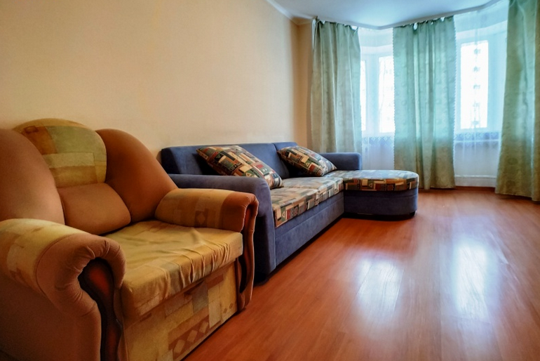 Сдам на сутки 3-комнатную квартиру в Перми в Свердловском р-не, Рабоче-крестьянская улица, 6