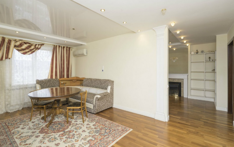 Сдам на сутки 3-комнатную квартиру в Перми в Ленинском р-не, Монастырская улица, 123