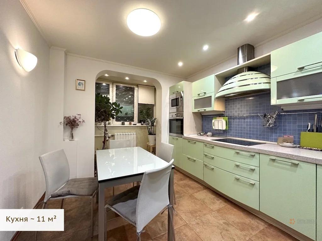 Продам 4-комнатную квартиру в Москве, 5к1