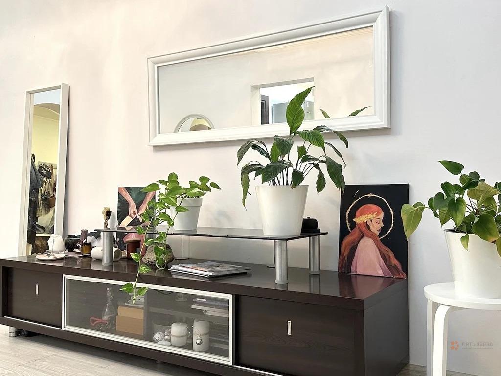 Продам 4-комнатную квартиру в Москве, 5к1