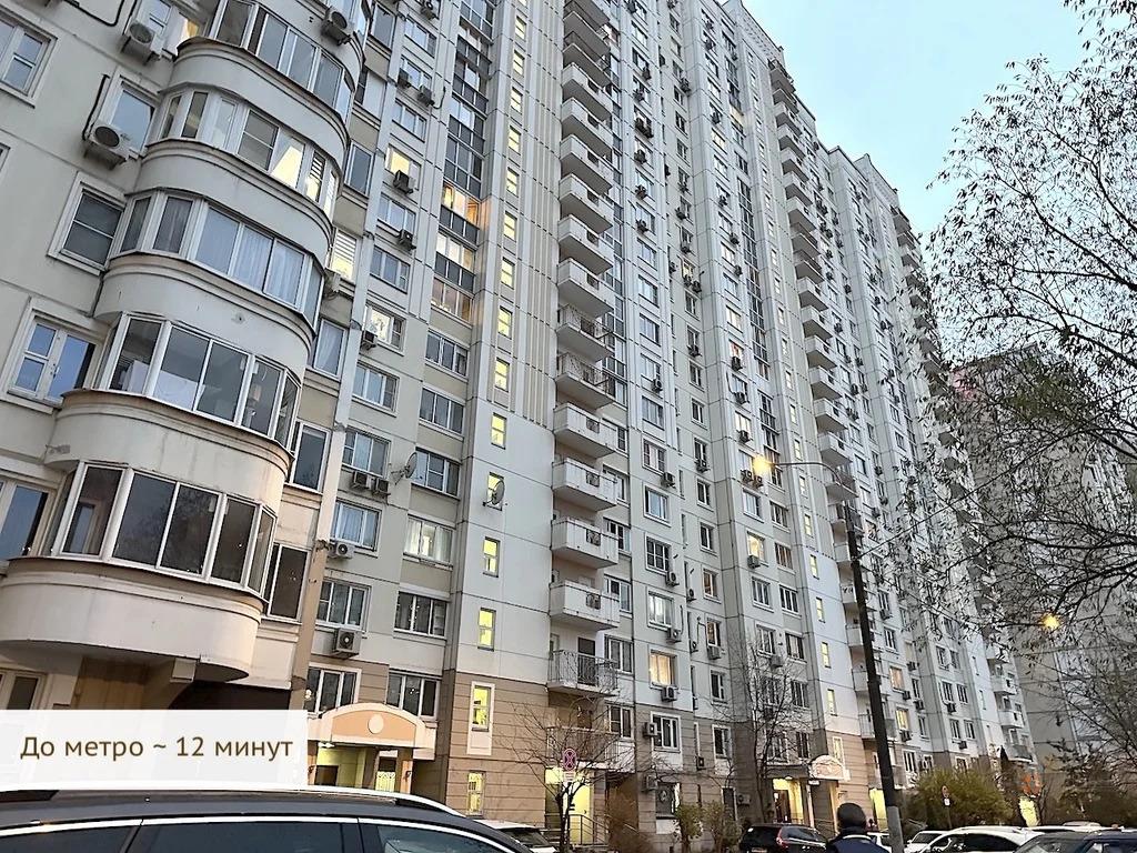 Продам 4-комнатную квартиру в Москве, 5к1