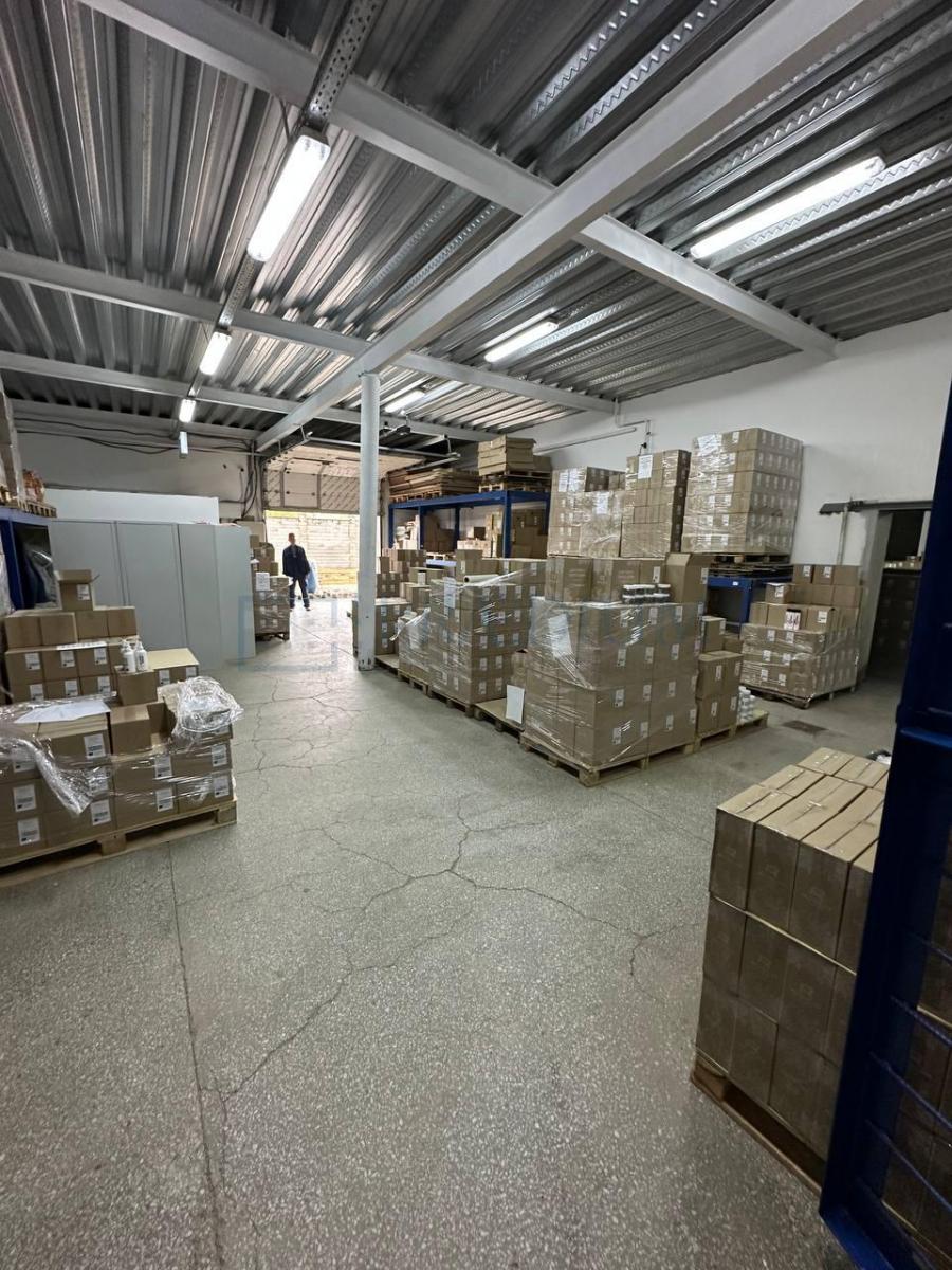 Продам склад, р-н Троицк,кв-л 203,д 6 стр 1