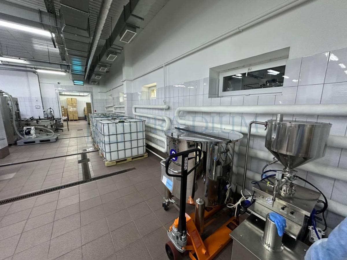 Продам склад, р-н Троицк,кв-л 203,д 6 стр 1