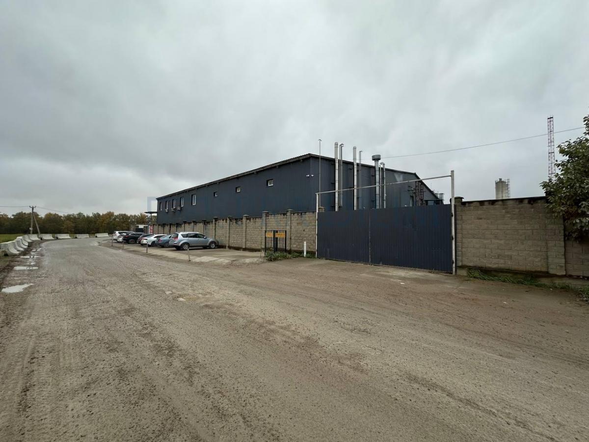 Продам склад, р-н Троицк,кв-л 203,д 6 стр 1