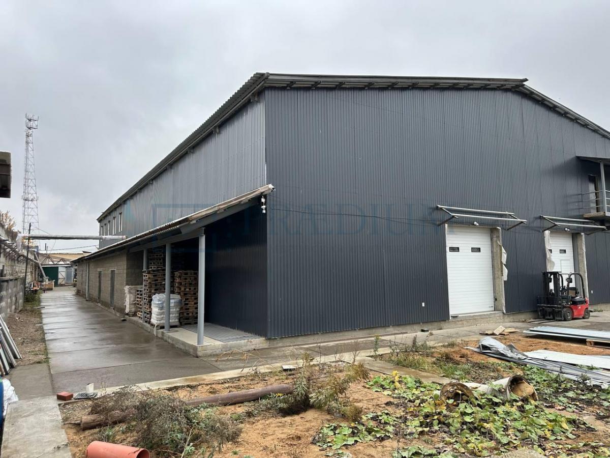 Продам склад, р-н Троицк,кв-л 203,д 6 стр 1