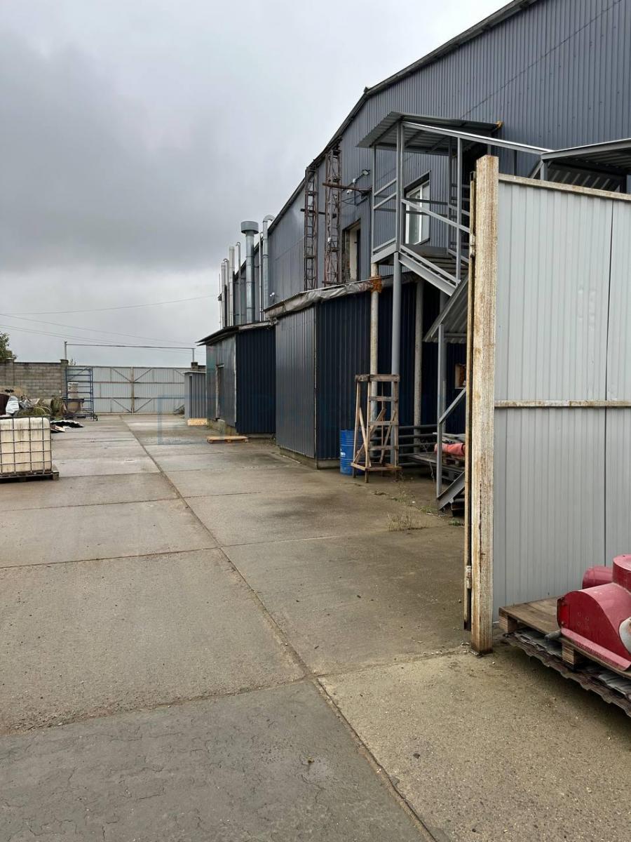 Продам склад, р-н Троицк,кв-л 203,д 6 стр 1