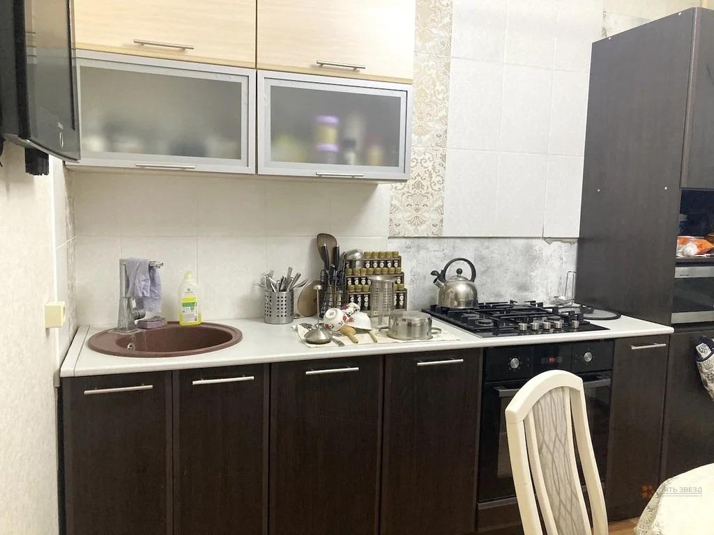 Продам 2-комнатную квартиру в Чехове, 17б