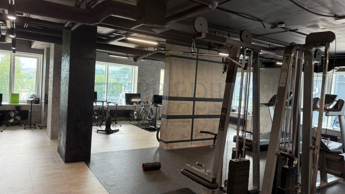 Сдается торговое помещение в Москве, д 18