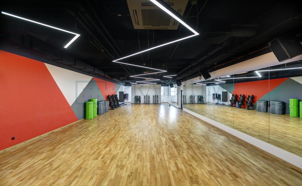 Продам торговое помещение в Москве, д 8 к 2