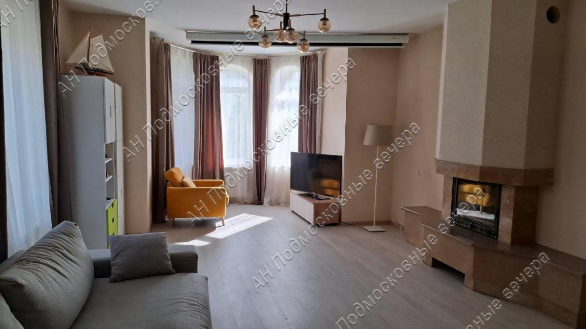 Продам коттедж  в Солнечногорском районе в Повадино