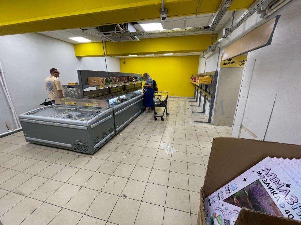 Продам торговое помещение в Москве, д 14