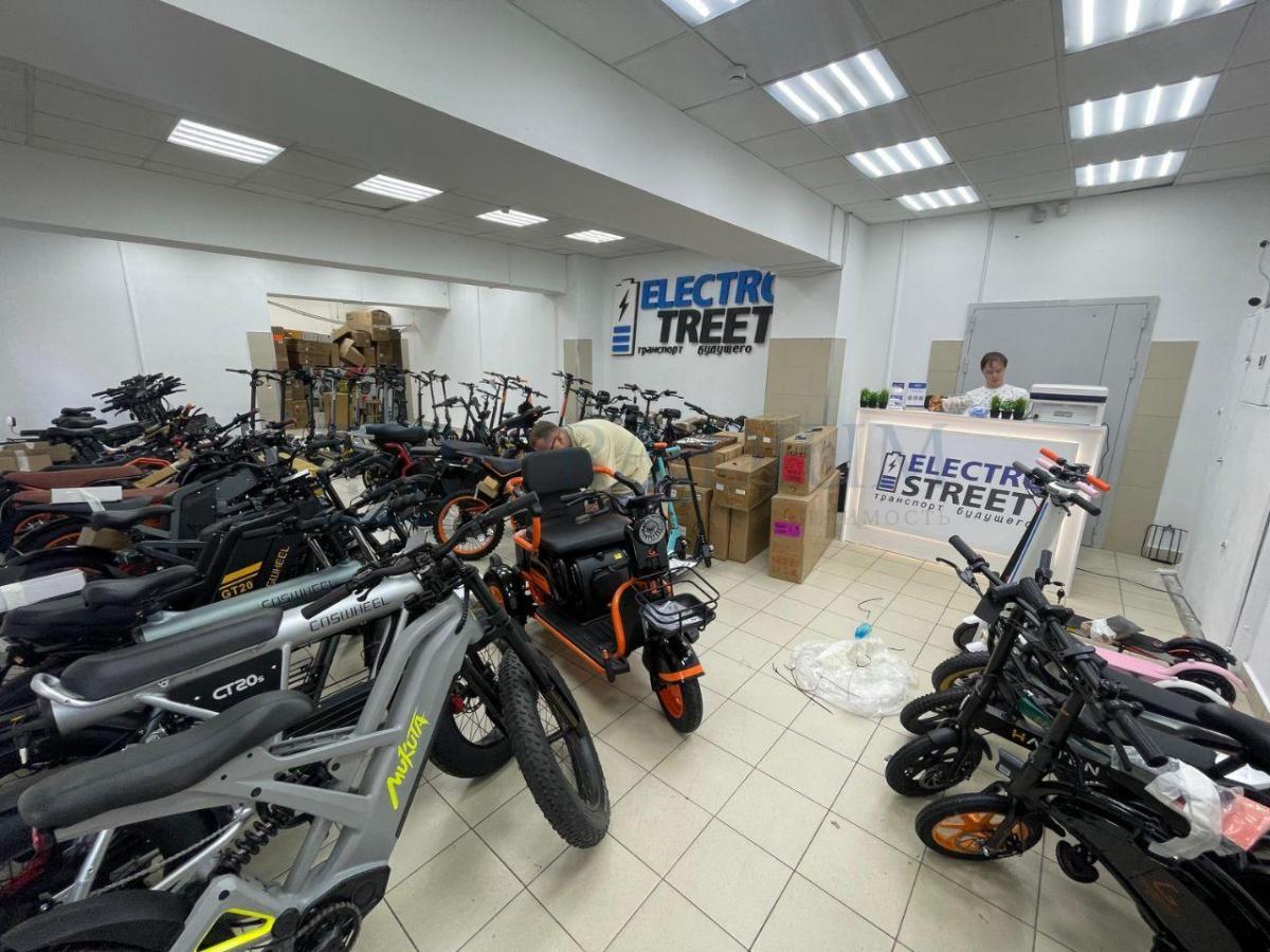 Продам торговое помещение в Москве, д 14