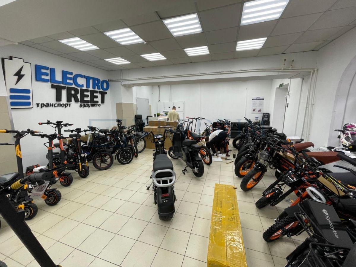 Продам торговое помещение в Москве, д 14