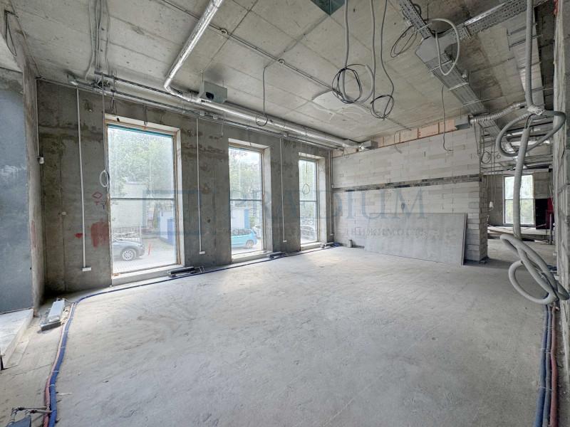 Продам торговое помещение в Москве, д 1