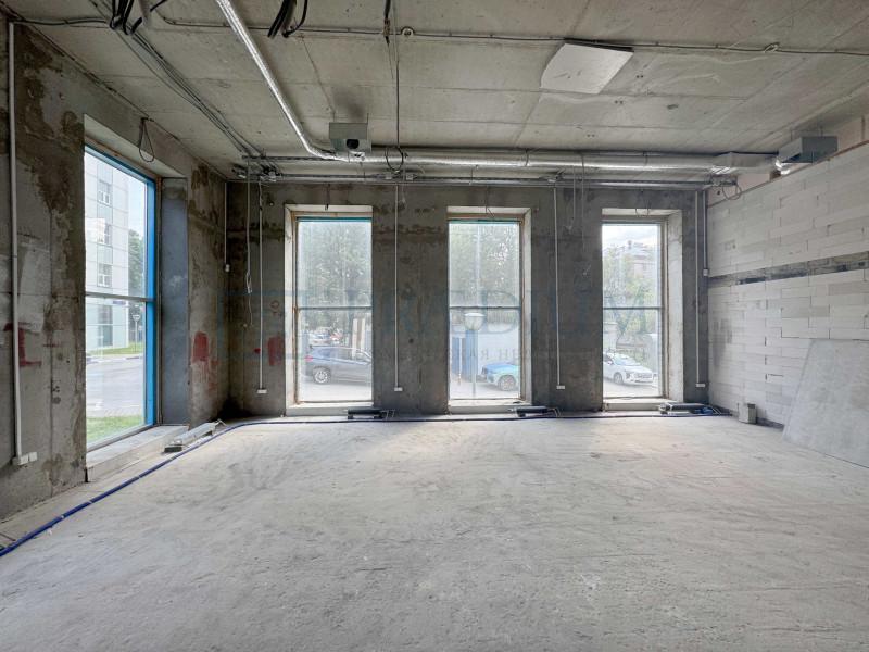 Продам торговое помещение в Москве, д 1