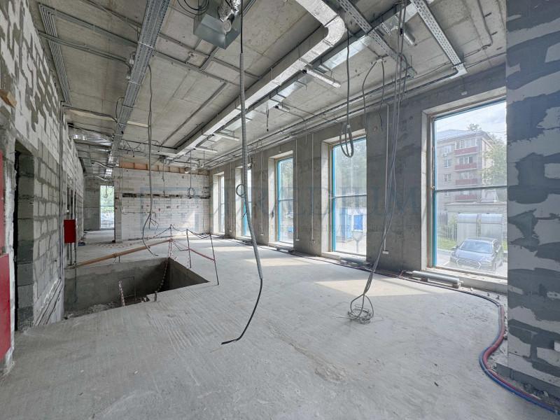 Продам торговое помещение в Москве, д 1