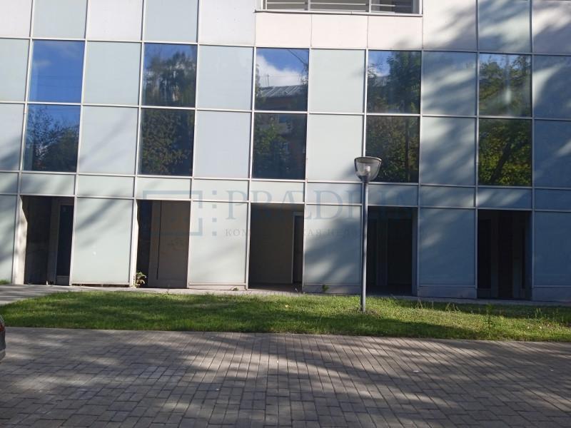 Продам торговое помещение в Москве, д 1