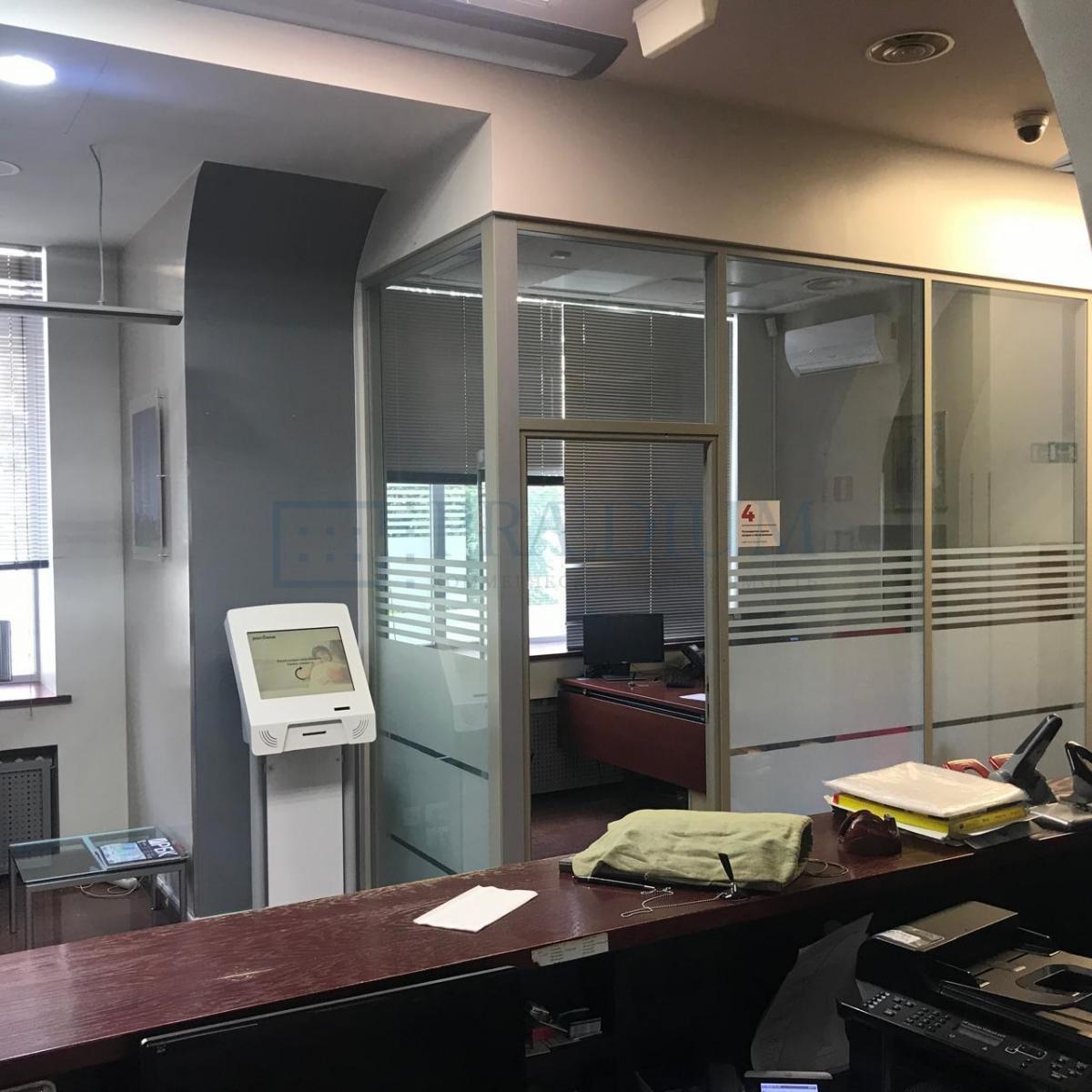 Сдается торговое помещение в Москве, д 124 к 8