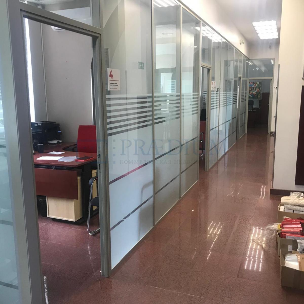 Сдается торговое помещение в Москве, д 124 к 8