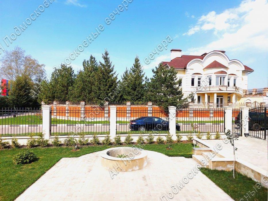 Продам коттедж  в Красногорском районе в Глухово