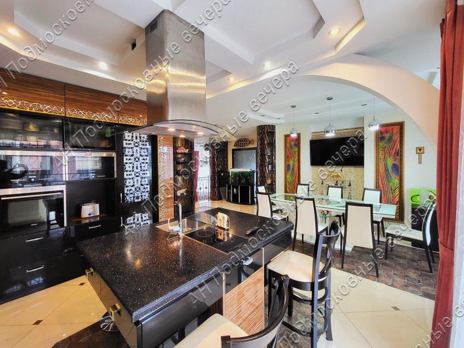 Продам коттедж  в Покровское