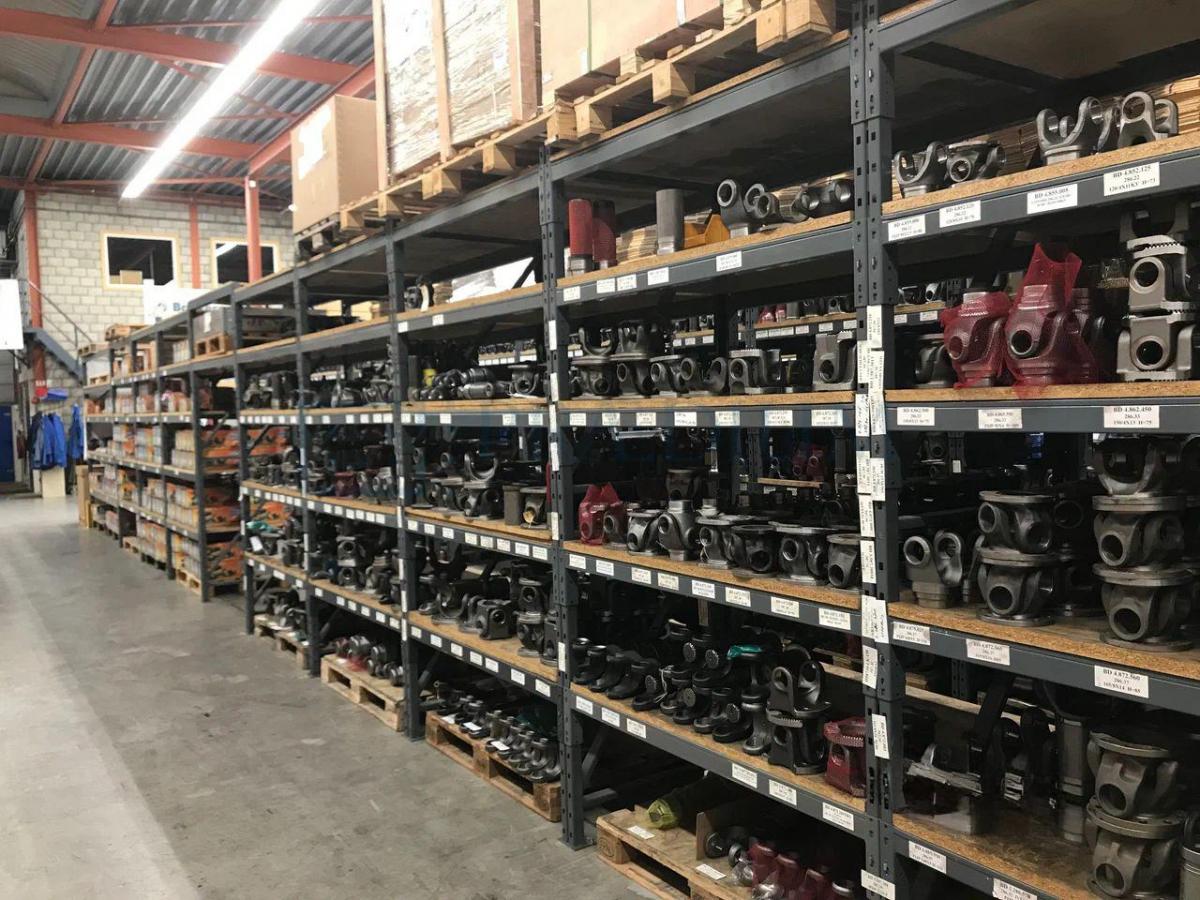 Продам склад в Москве, д 13