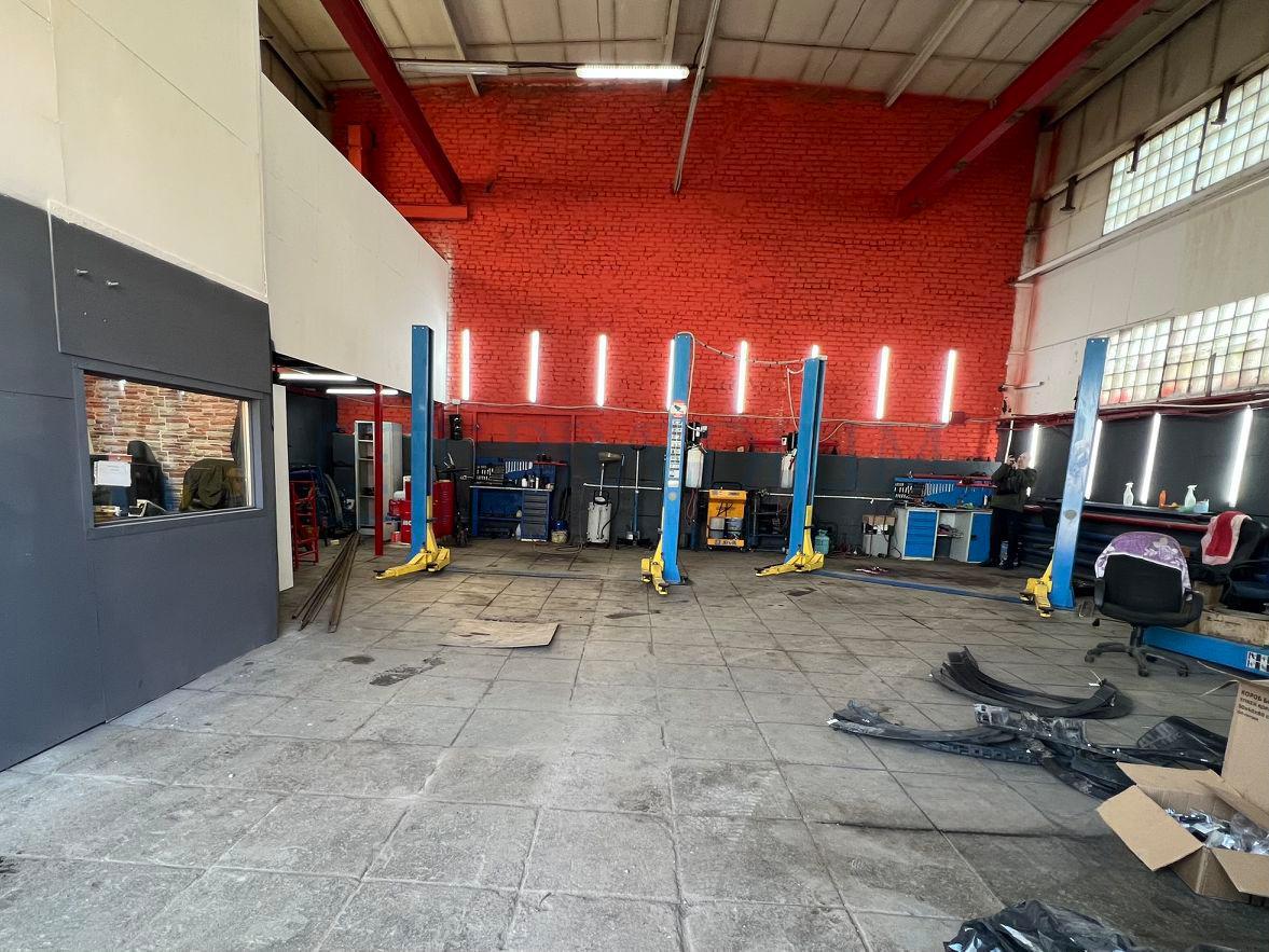 Продам склад в Москве, д 13