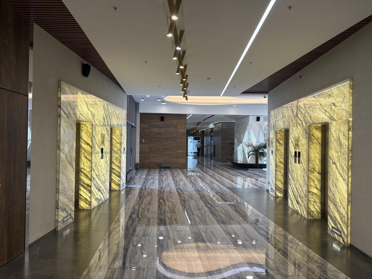 Продам торговое помещение в Москве, д 43 к 5