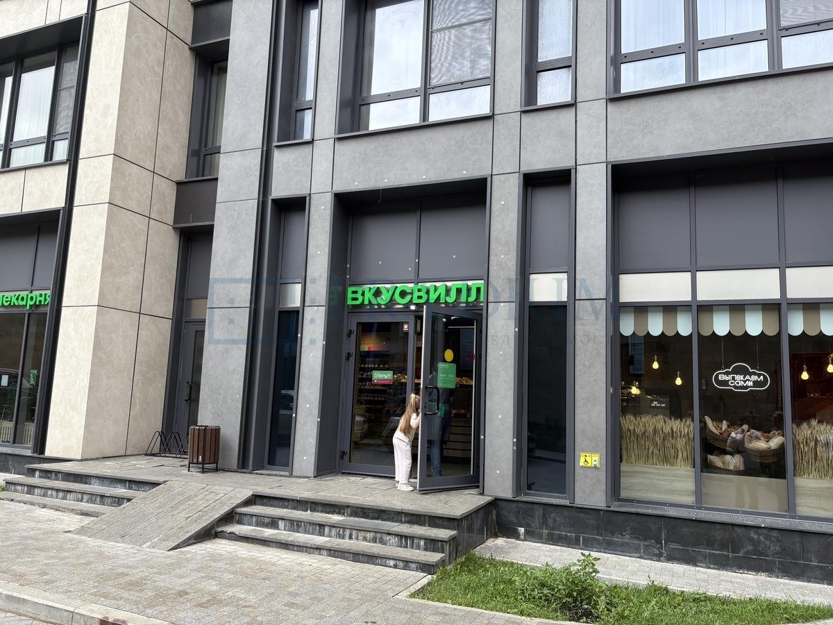 Продам торговое помещение в Москве, д 43 к 5