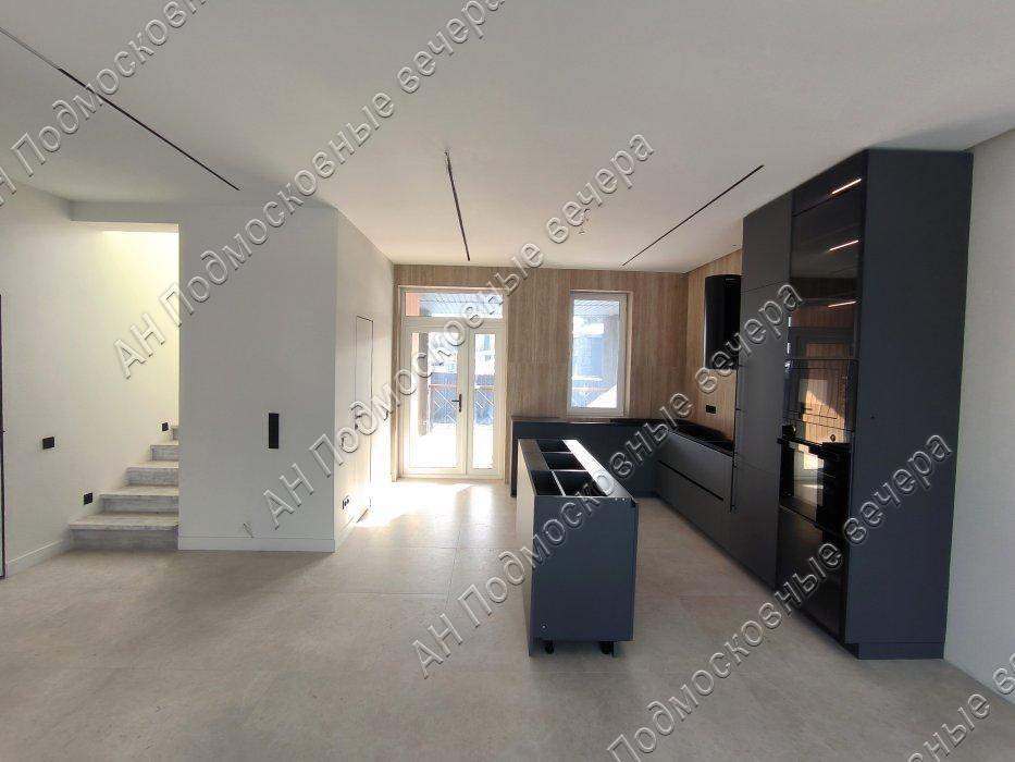 Продам коттедж  в Голиково