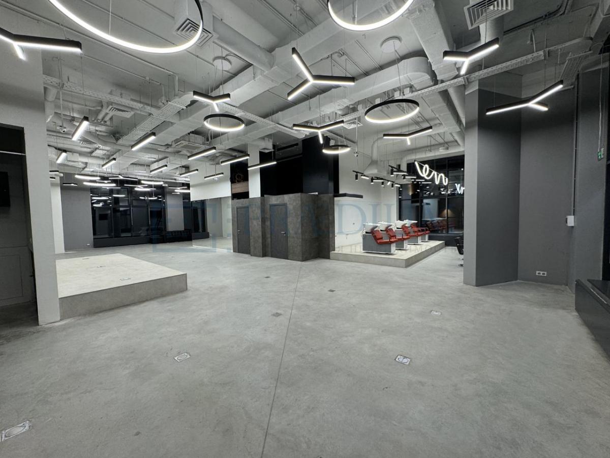 Продам офис в Москве, д 32