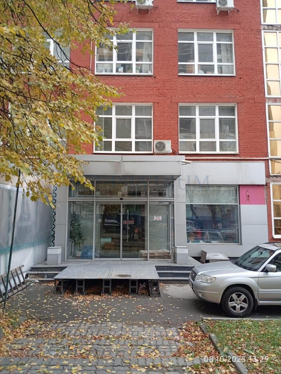 Сдается торговое помещение в Москве, д 33 стр 26