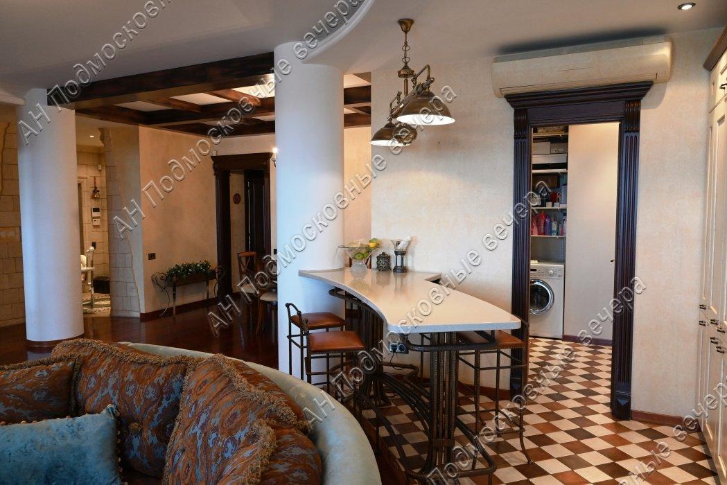 Продам 4-комнатную квартиру в Москве в Западном р-не, 3