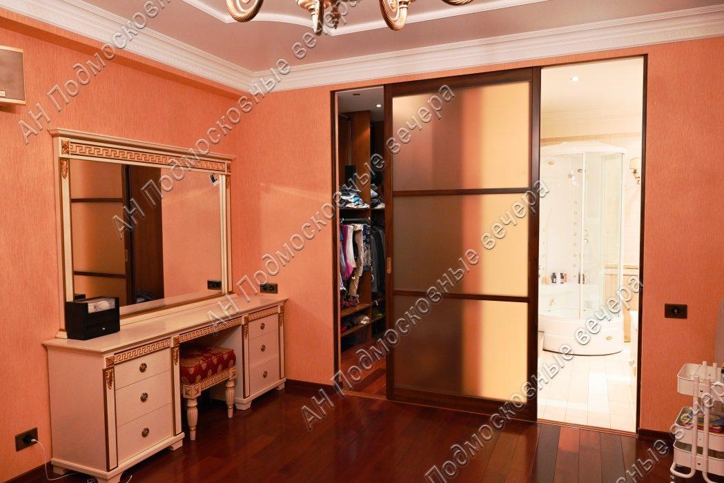 Продам 4-комнатную квартиру в Москве в Западном р-не, 3