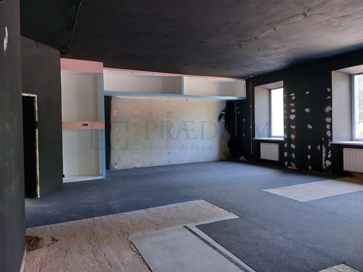 Сдается торговое помещение в Москве, д 13 стр 1